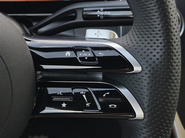 Certified 2025 Mercedes-Benz GLC 300 GLC 300 image 27