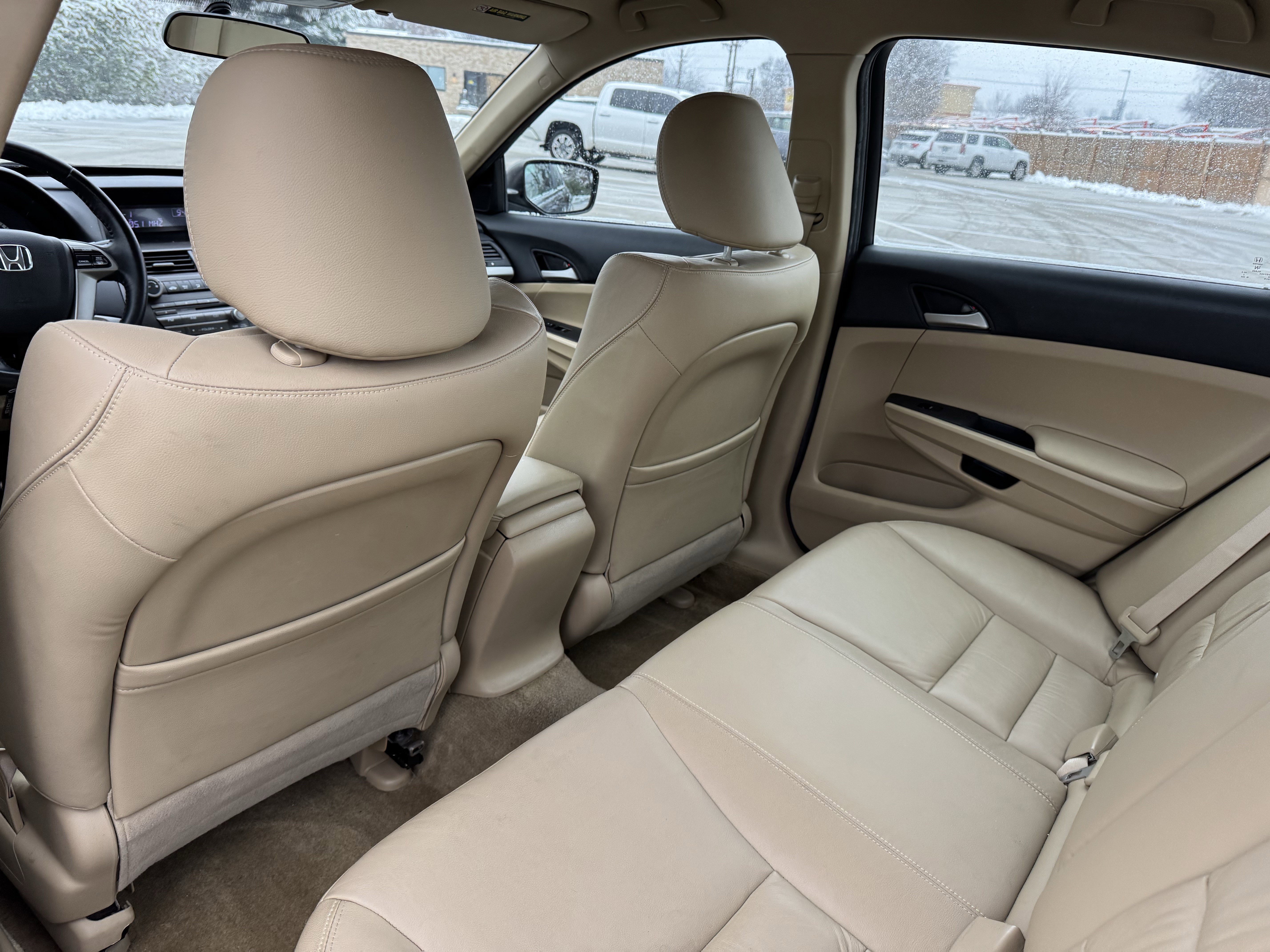 Used 2011 Honda Accord SE image 30