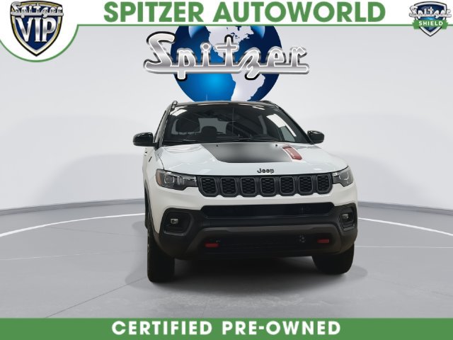 Used 2025 Jeep Compass Trailhawk w/ Trailhawk Elite Group AWD/4WD image 8