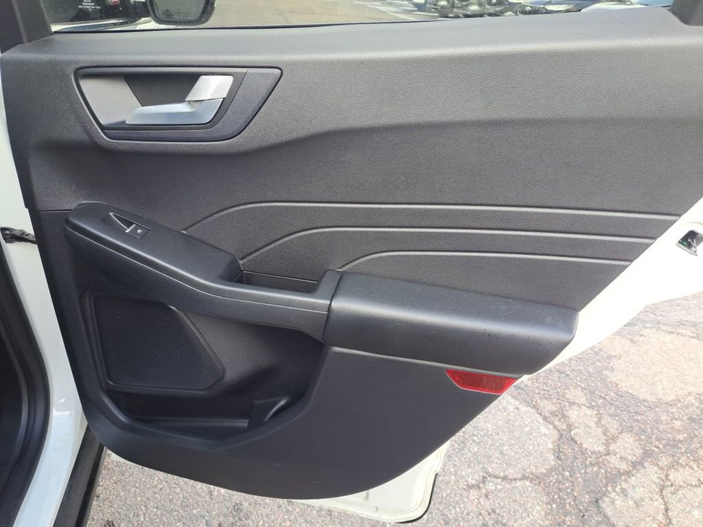 Used 2022 Ford Escape Titanium image 20