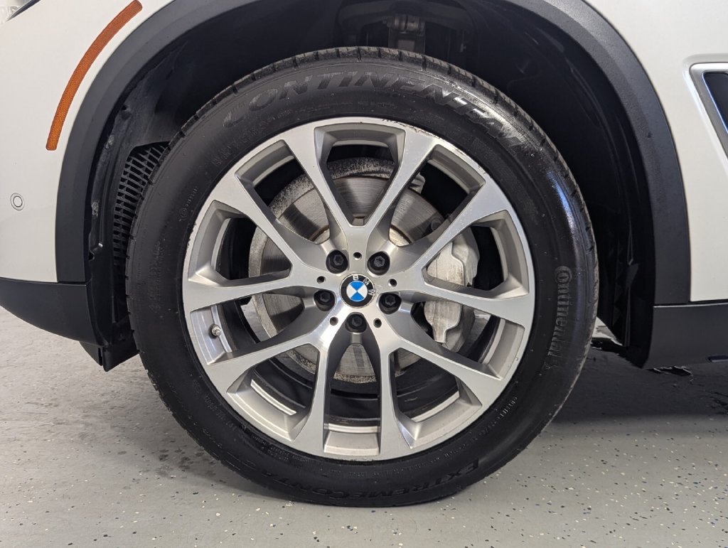 Used 2019 BMW X5 xDrive40i w/ Executive Package AWD/4WD image 8