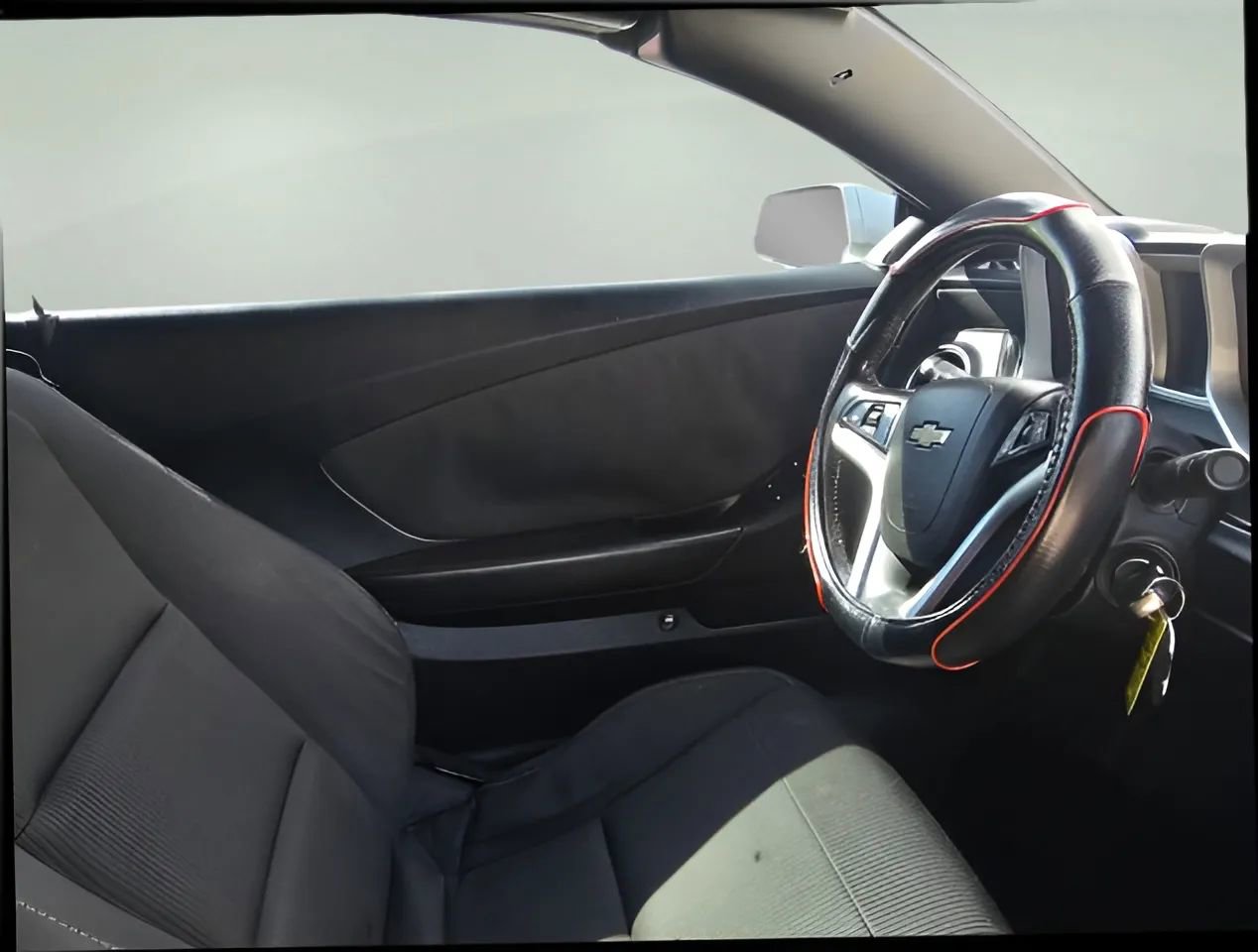 Used 2015 Chevrolet Camaro LT image 15