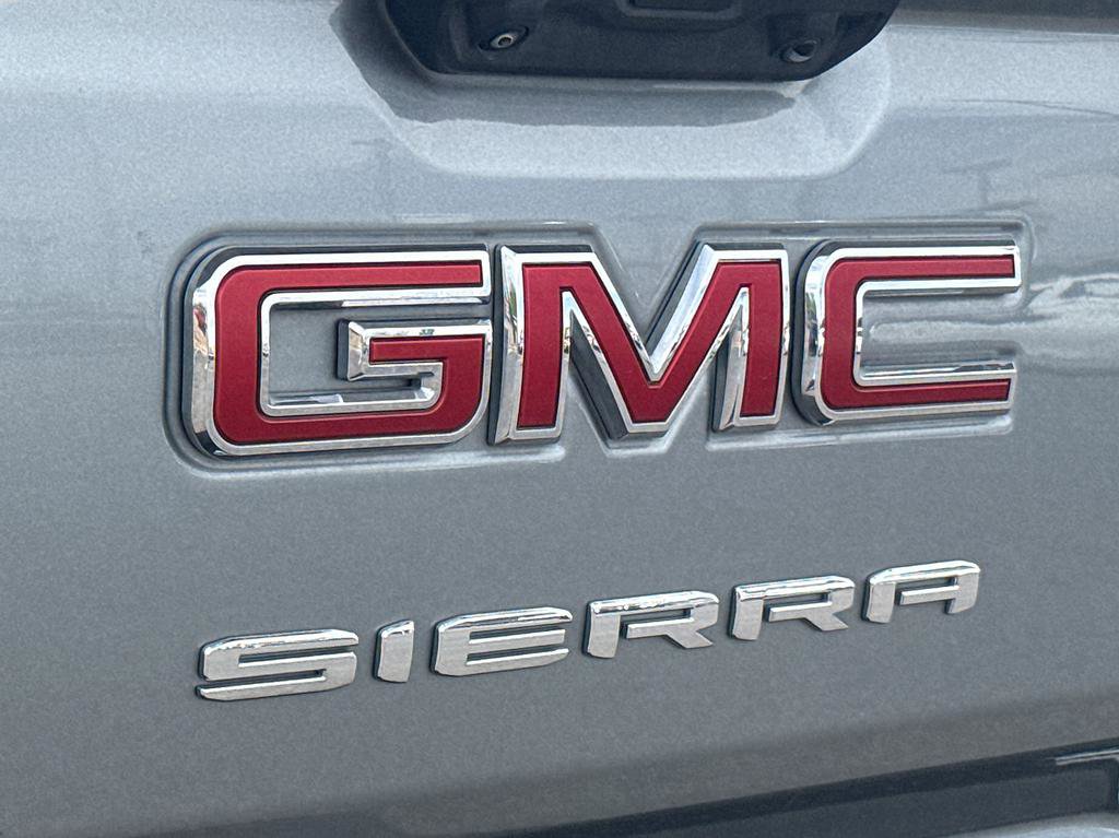 Used 2023 GMC Sierra 1500 Elevation AWD/4WD image 10