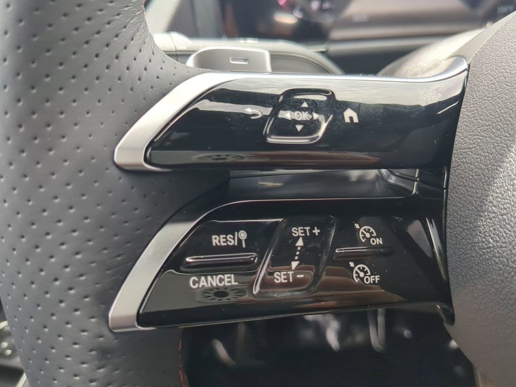 Certified 2025 Mercedes-Benz GLA 250 4MATIC image 11