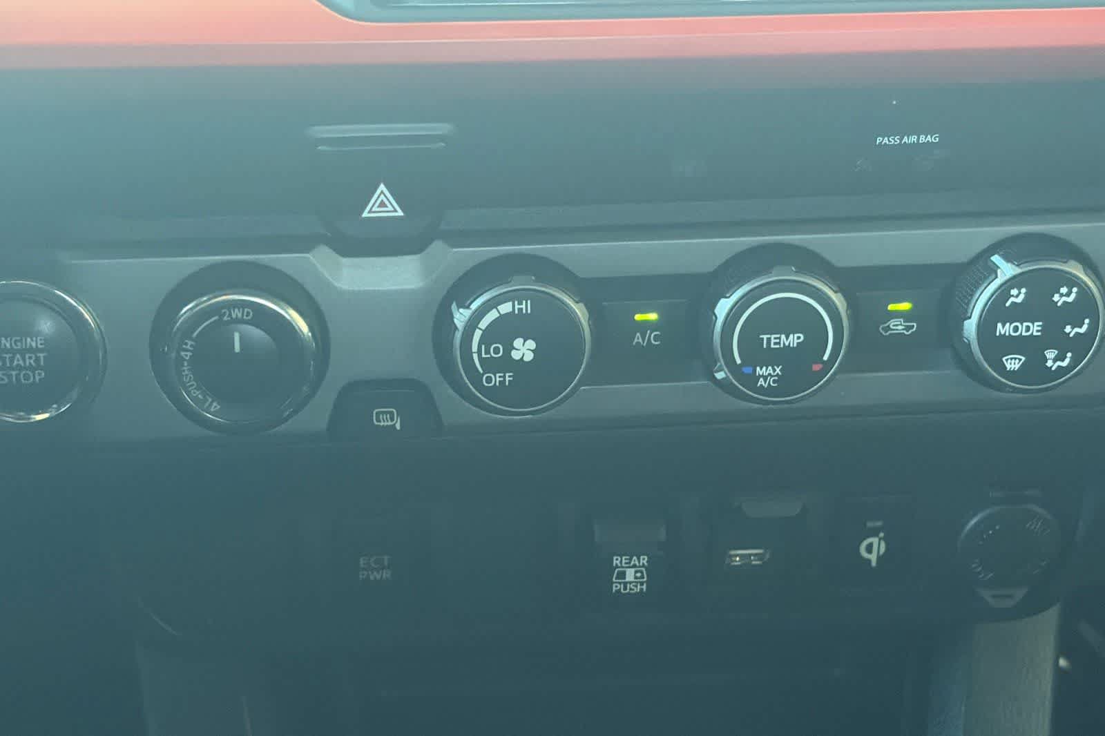 Used 2020 Toyota Tacoma TRD Sport AWD/4WD image 20