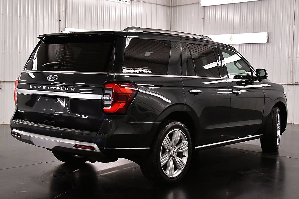 Used 2023 Ford Expedition Platinum AWD/4WD image 7