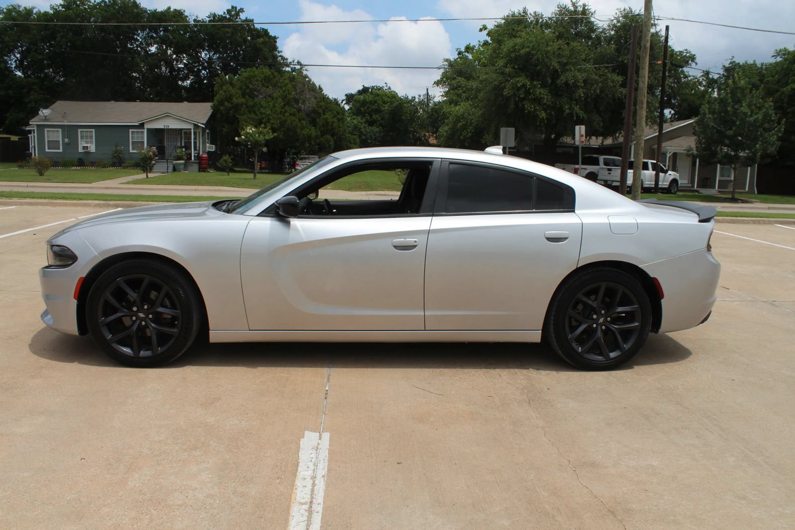 Used 2023 Dodge Charger SXT w/ Blacktop Package RWD image 6