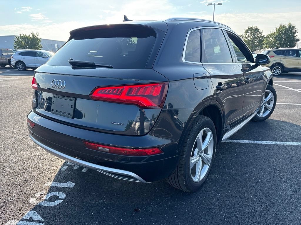 Used 2020 Audi Q5 Prestige w/ Prestige Package AWD/4WD image 12