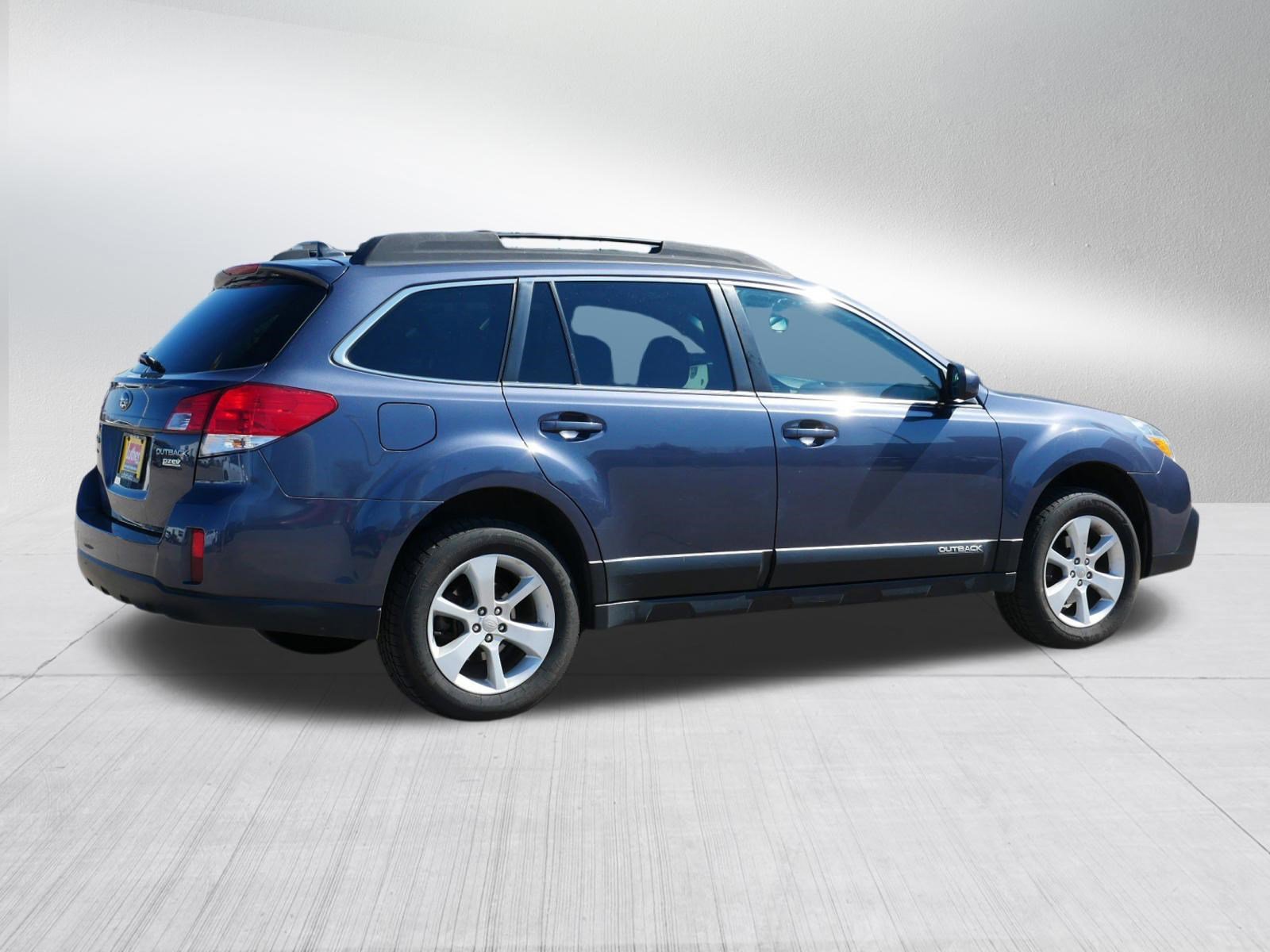 Used 2014 Subaru Outback 2.5i Premium AWD/4WD image 7