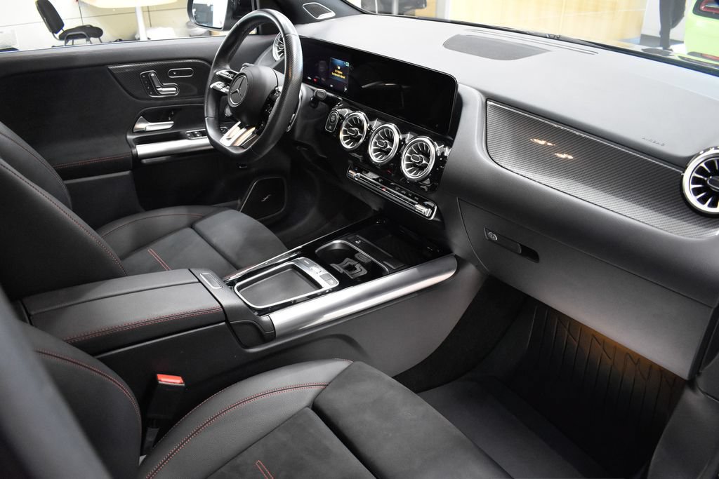 Certified 2025 Mercedes-Benz GLA 35 AMG 4MATIC image 16