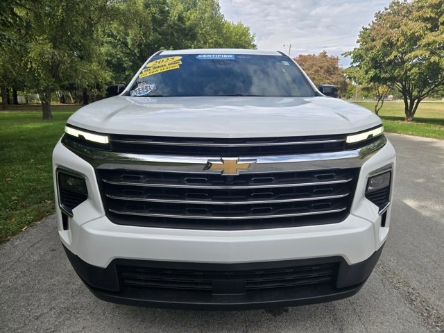 Used 2025 Chevrolet Traverse LT image 11