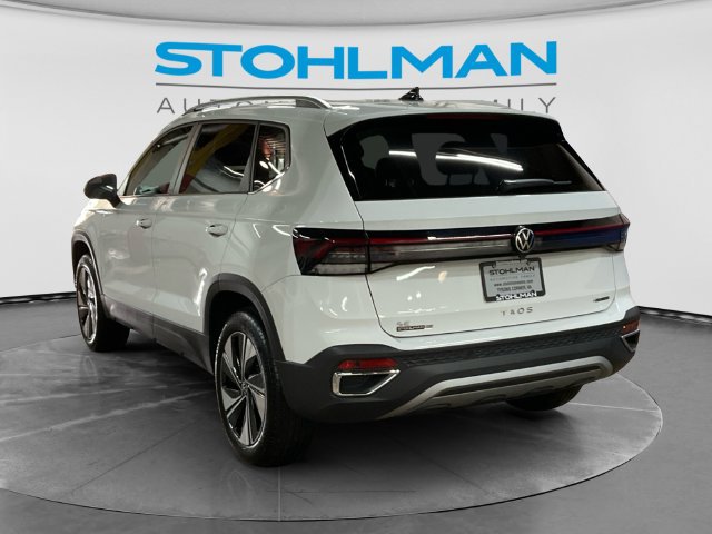 Certified 2026 Volkswagen Taos SE AWD/4WD image 7