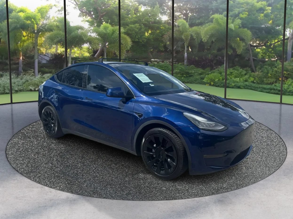 Used 2021 Tesla Model Y Long Range AWD/4WD image 3