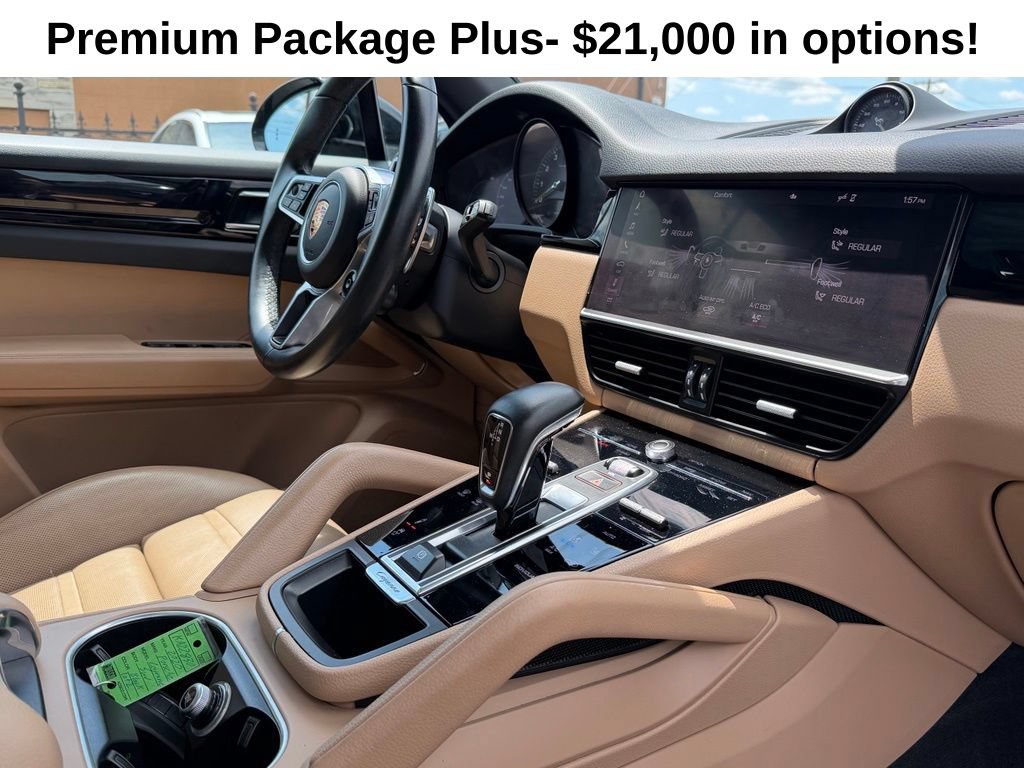 Used 2020 Porsche Cayenne E-Hybrid w/ Premium Plus Package AWD/4WD image 30