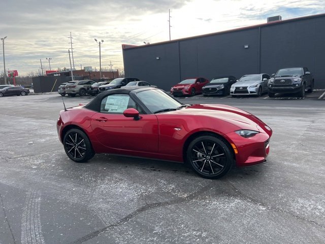 New 2025 MAZDA MX-5 Miata Grand Touring w/ Weather Package image 3