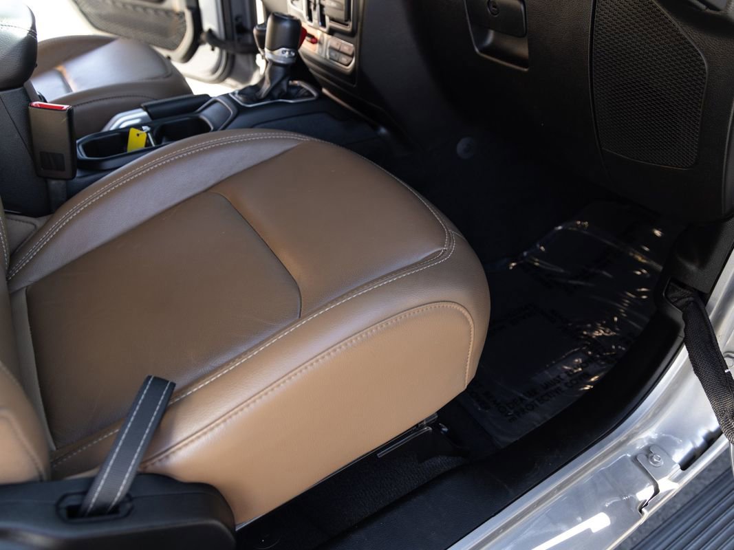 Used 2020 Jeep Gladiator Rubicon w/ Uconnect 4C Nav & Sound Group image 25