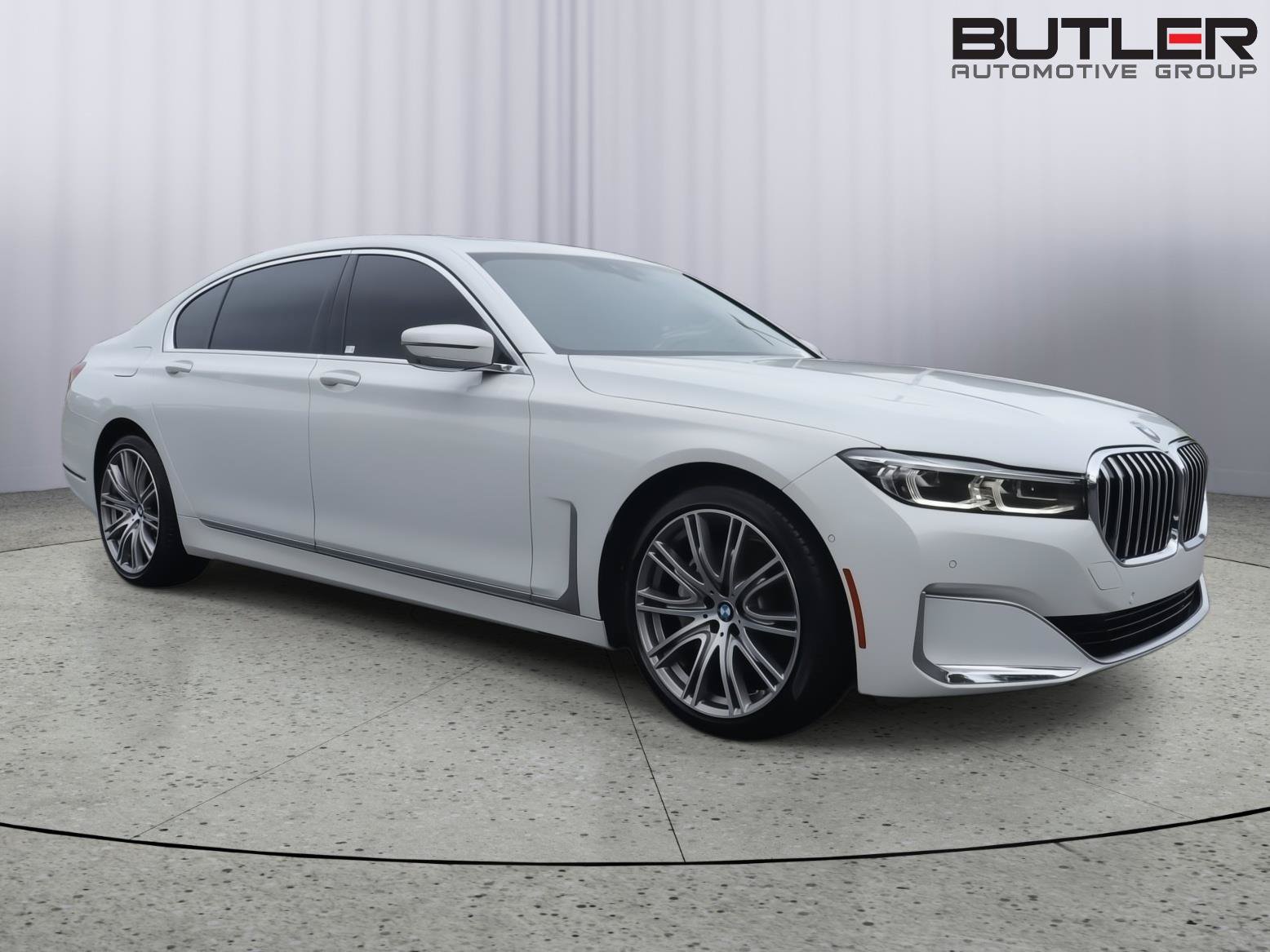 Used 2022 BMW 740i w/ Premium Package RWD image 8