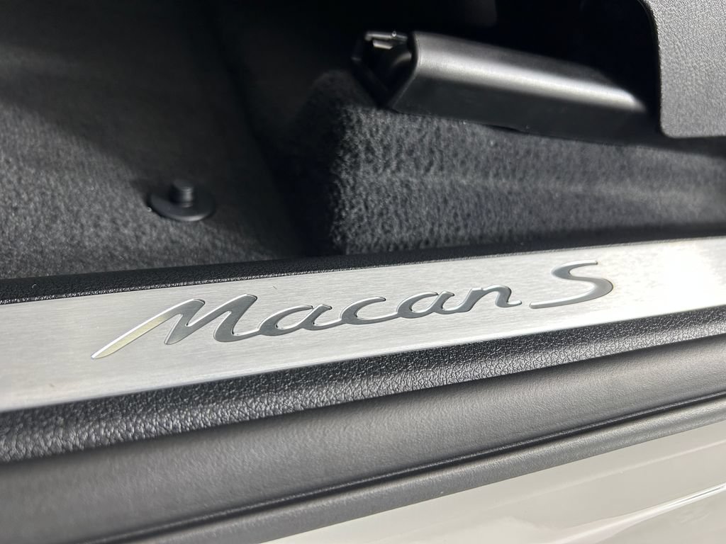 New 2026 Porsche Macan S AWD/4WD image 16
