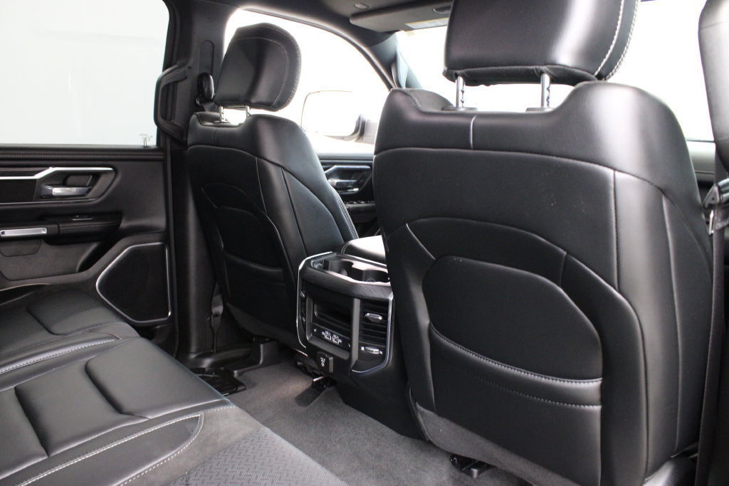 Used 2024 RAM 1500 Laramie AWD/4WD image 22