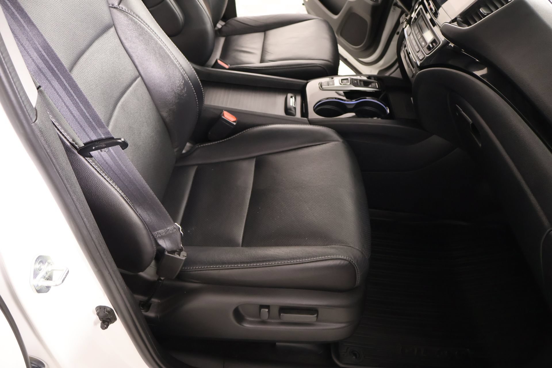 Used 2022 Honda Pilot Elite image 14