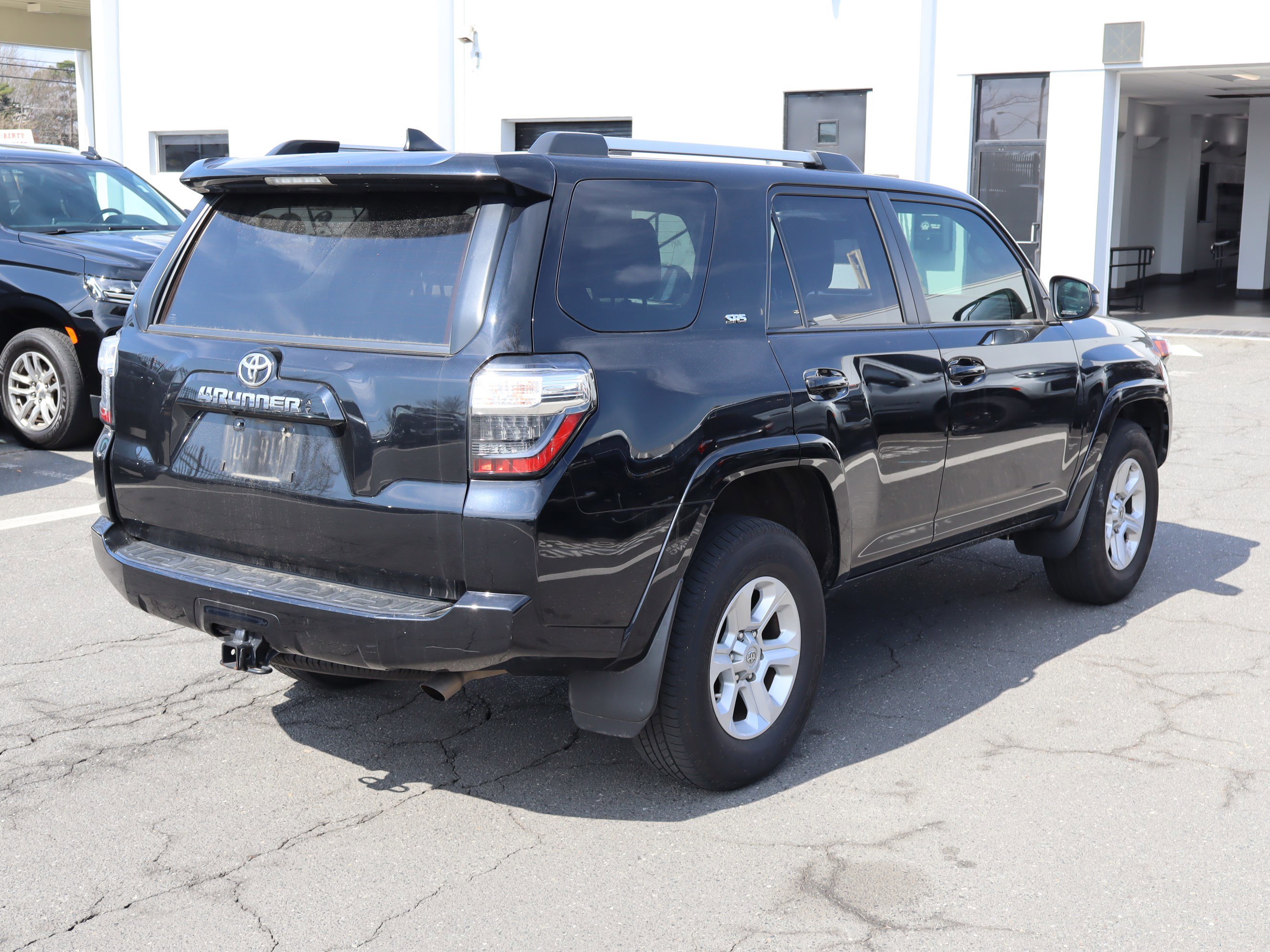 Used 2022 Toyota 4Runner SR5 image 10