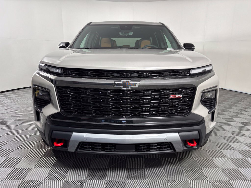 New 2027 Chevrolet Traverse Z71 w/ Enhanced Driving Package AWD/4WD image 7