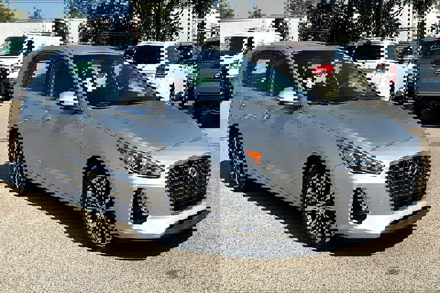 Used 2018 Hyundai Elantra GT image 37