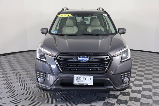 Used 2023 Subaru Forester Limited image 3