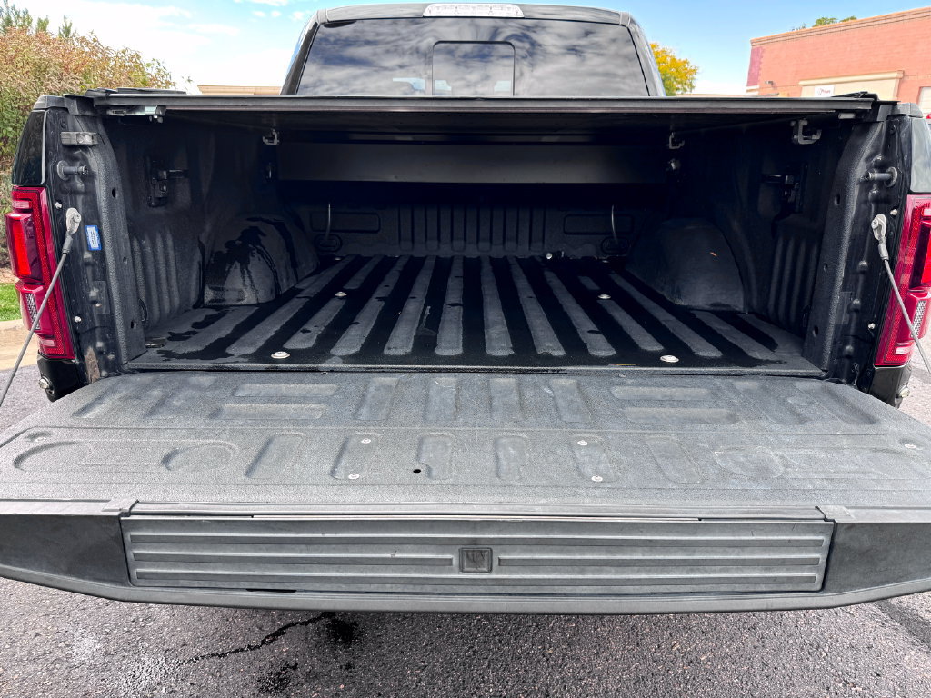 Used 2017 Ford F150 Raptor w/ Equipment Group 801A Mid AWD/4WD image 11
