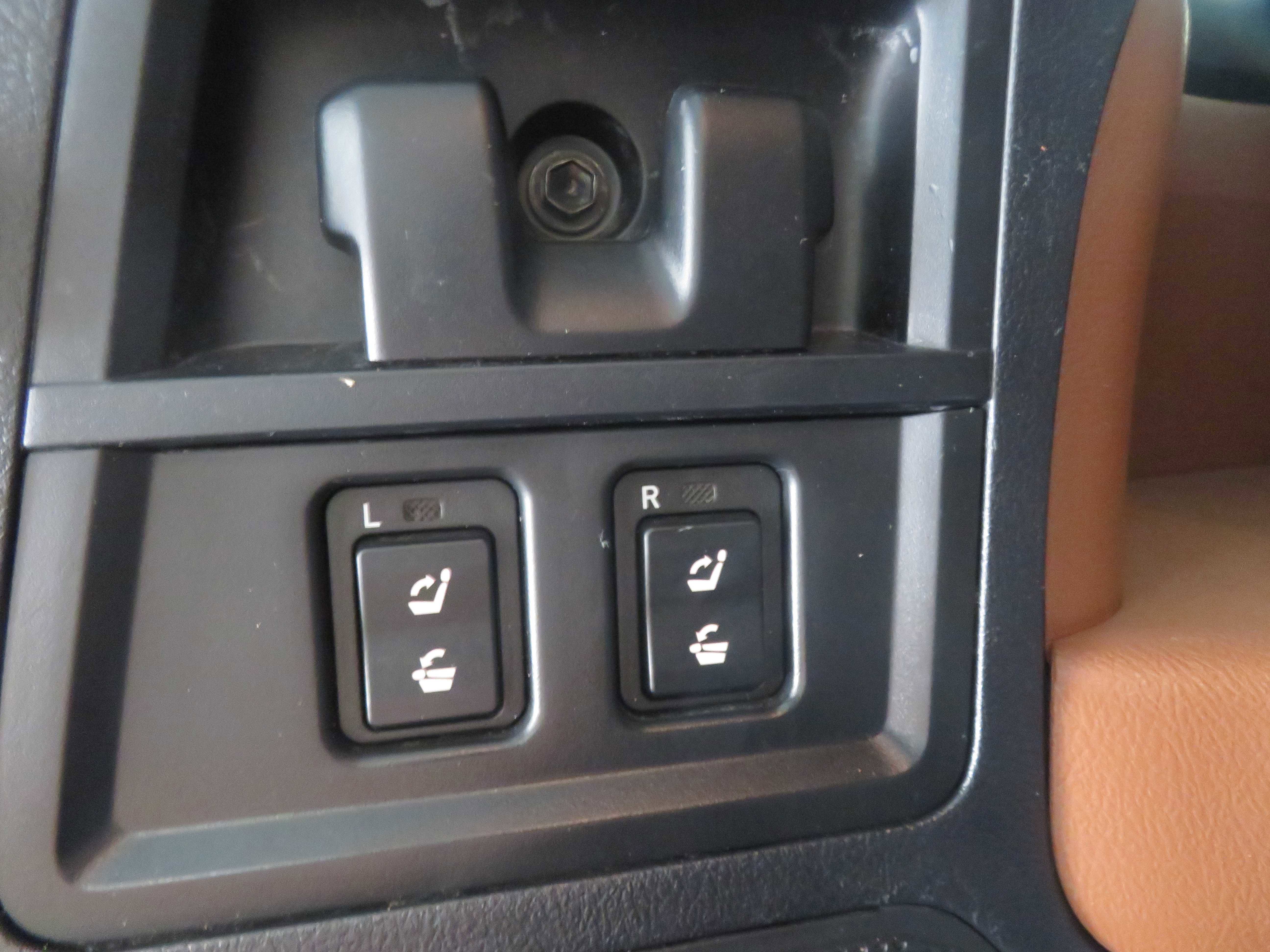 Used 2016 Toyota Sequoia Platinum AWD/4WD image 70