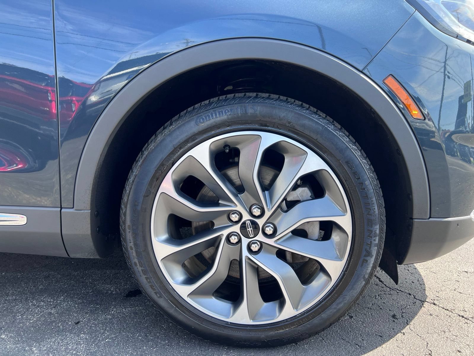 Used 2023 Lincoln Nautilus Reserve AWD/4WD image 24