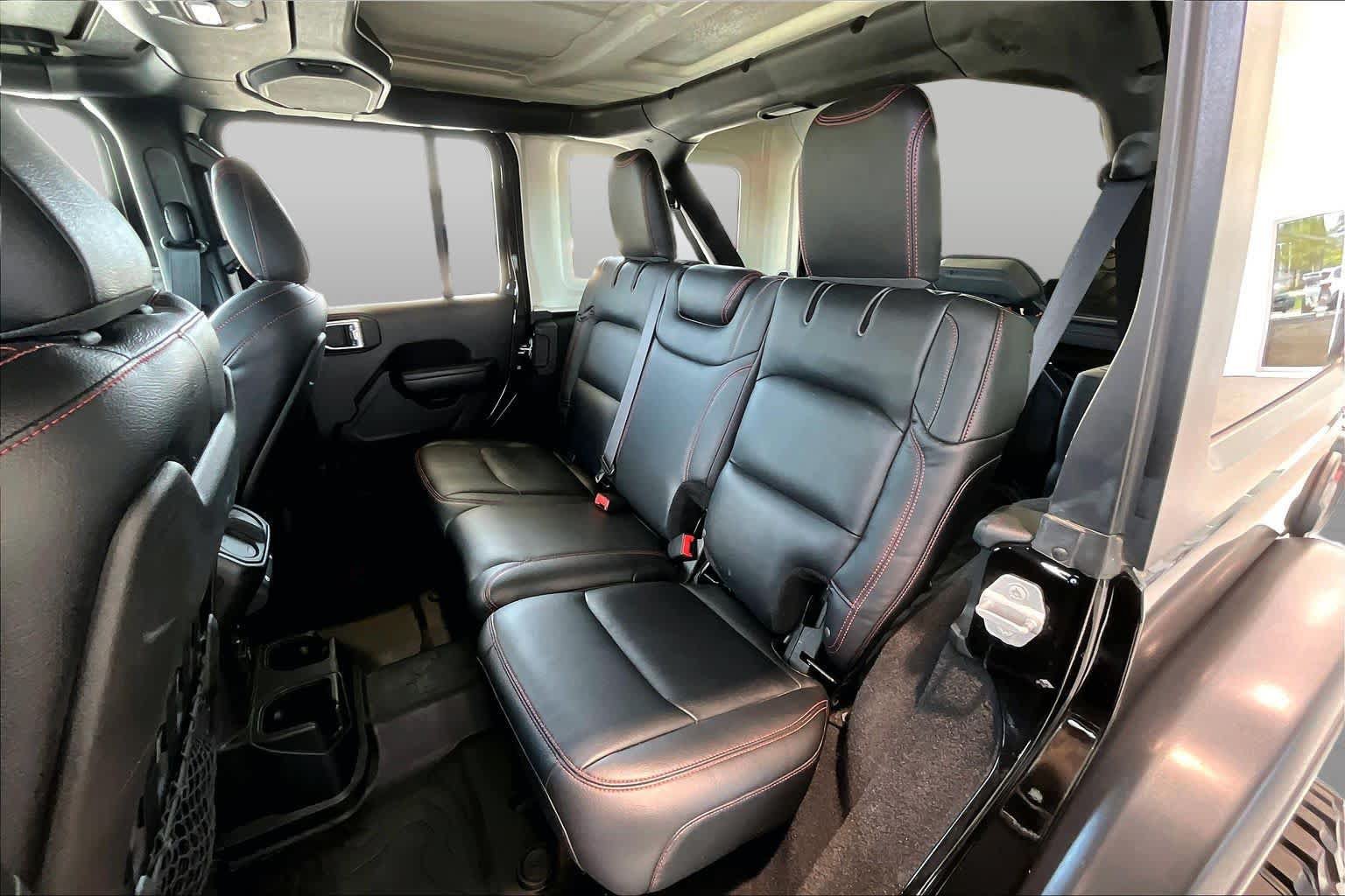 Used 2018 Jeep Wrangler Unlimited Rubicon AWD/4WD image 22