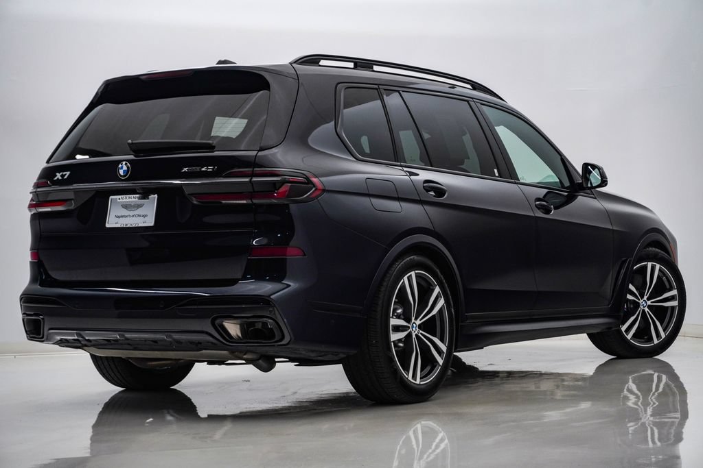 Used 2026 BMW X7 xDrive40i w/ M Sport Package AWD/4WD image 9