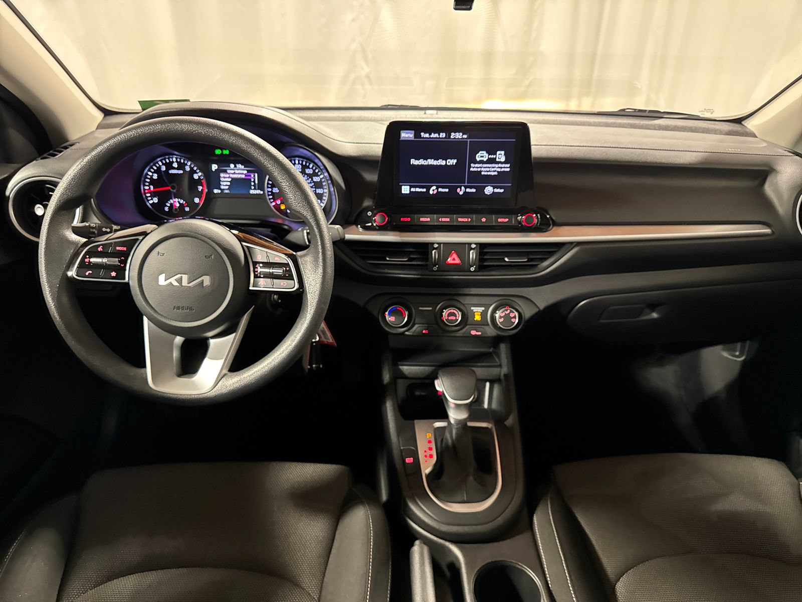 Certified 2023 Kia Forte LXS FWD image 4