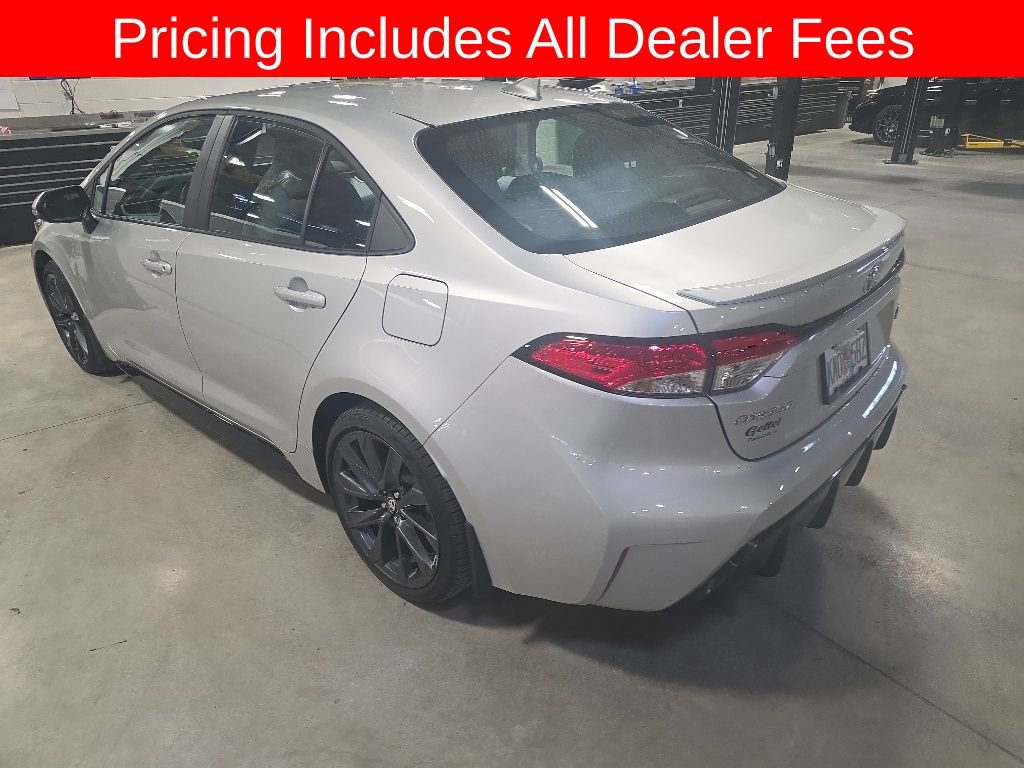 Used 2025 Toyota Corolla SE FWD image 8