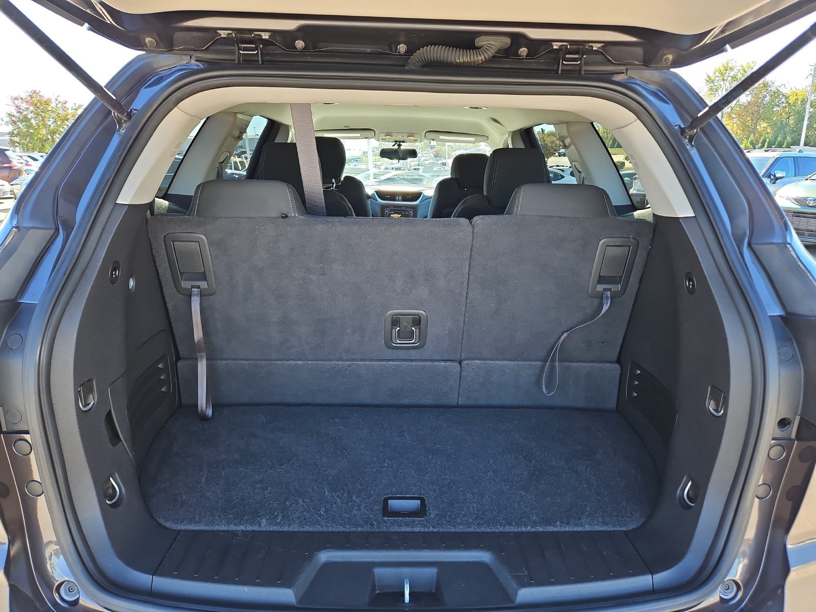 Used 2015 Chevrolet Traverse LT w/ Style and Technology Package AWD/4WD image 8