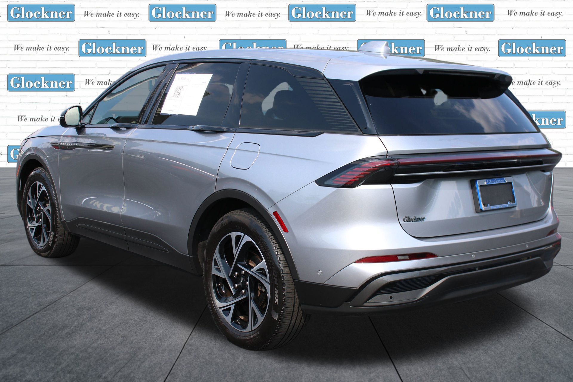 Used 2024 Lincoln Nautilus Premier w/ Equipment Group 102A AWD/4WD image 8