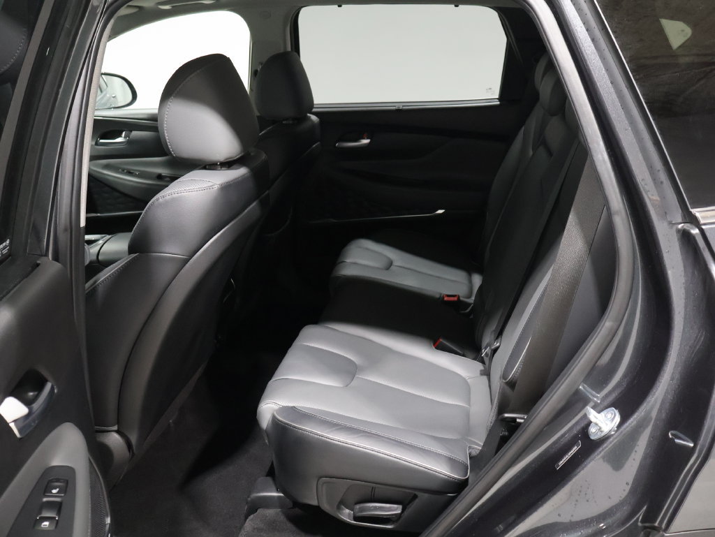 Used 2023 Hyundai Santa Fe Limited AWD/4WD image 17