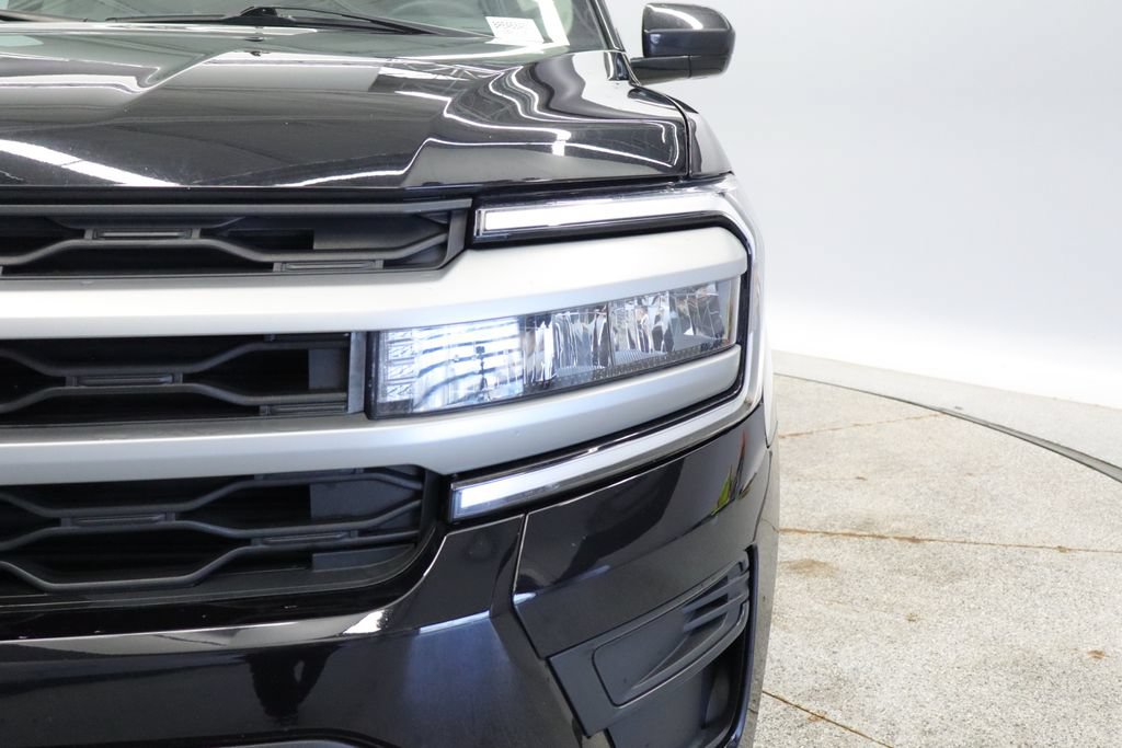 Used 2024 Ford Expedition XLT AWD/4WD image 13