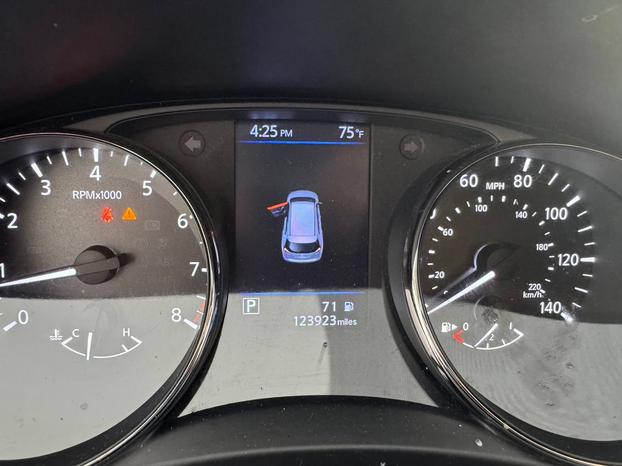 Used 2019 Nissan Rogue S w/ Special Edition Package FWD image 4