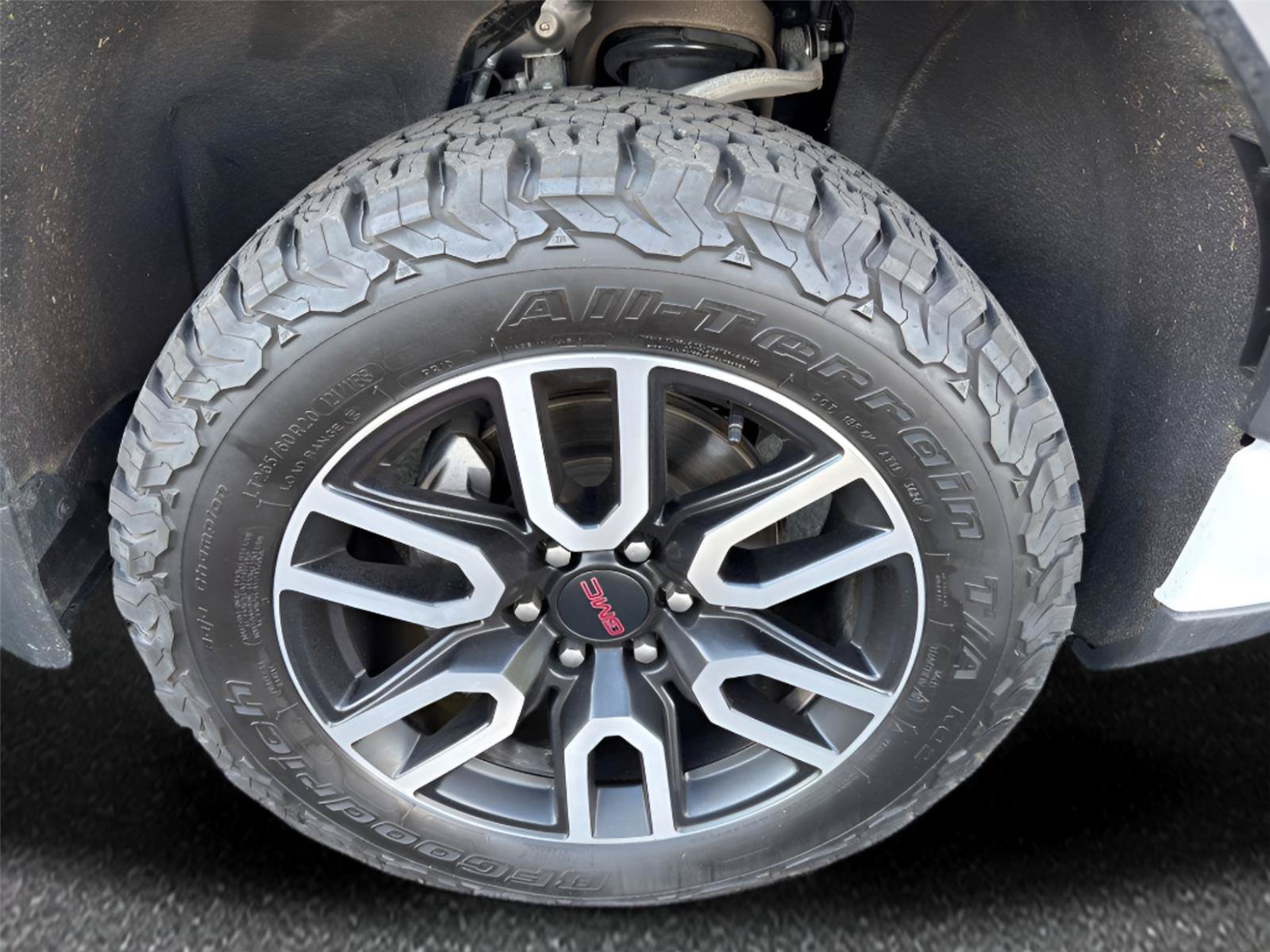 Certified 2022 GMC Sierra 1500 AT4 AWD/4WD image 11