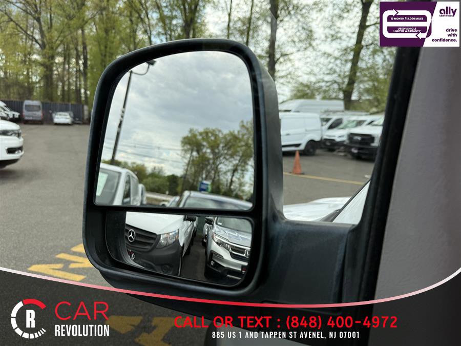 Used 2023 GMC Savana 2500 Extended w/ Driver Convenience Package image 23