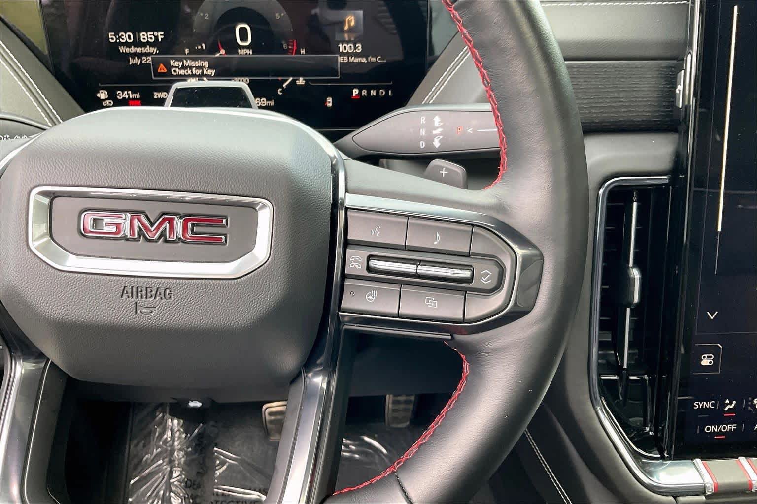 Used 2025 GMC Yukon AT4 Ultimate w/ LPO, Floor Liner Package AWD/4WD image 25