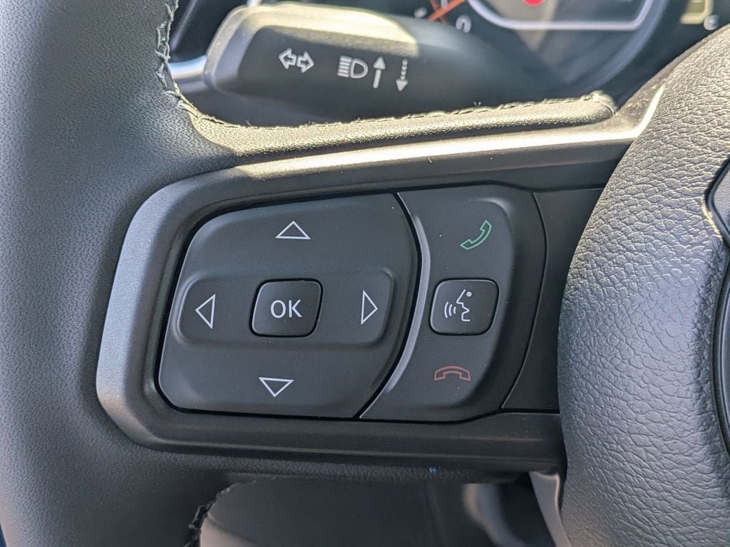 New 2026 Jeep Gladiator Sport AWD/4WD image 15