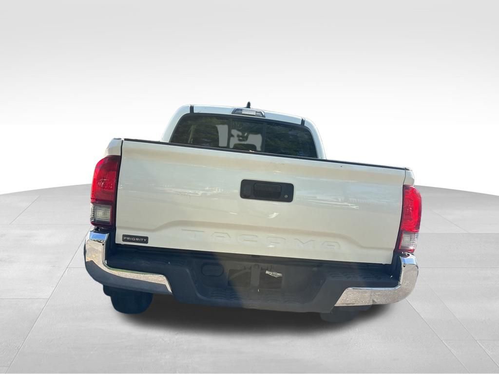 Used 2023 Toyota Tacoma SR5 w/ SR5 Appearance Package image 10