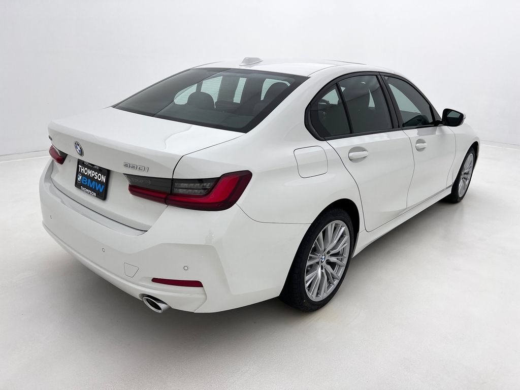 Certified 2023 BMW 330i xDrive Sedan w/ Convenience Package AWD/4WD image 7