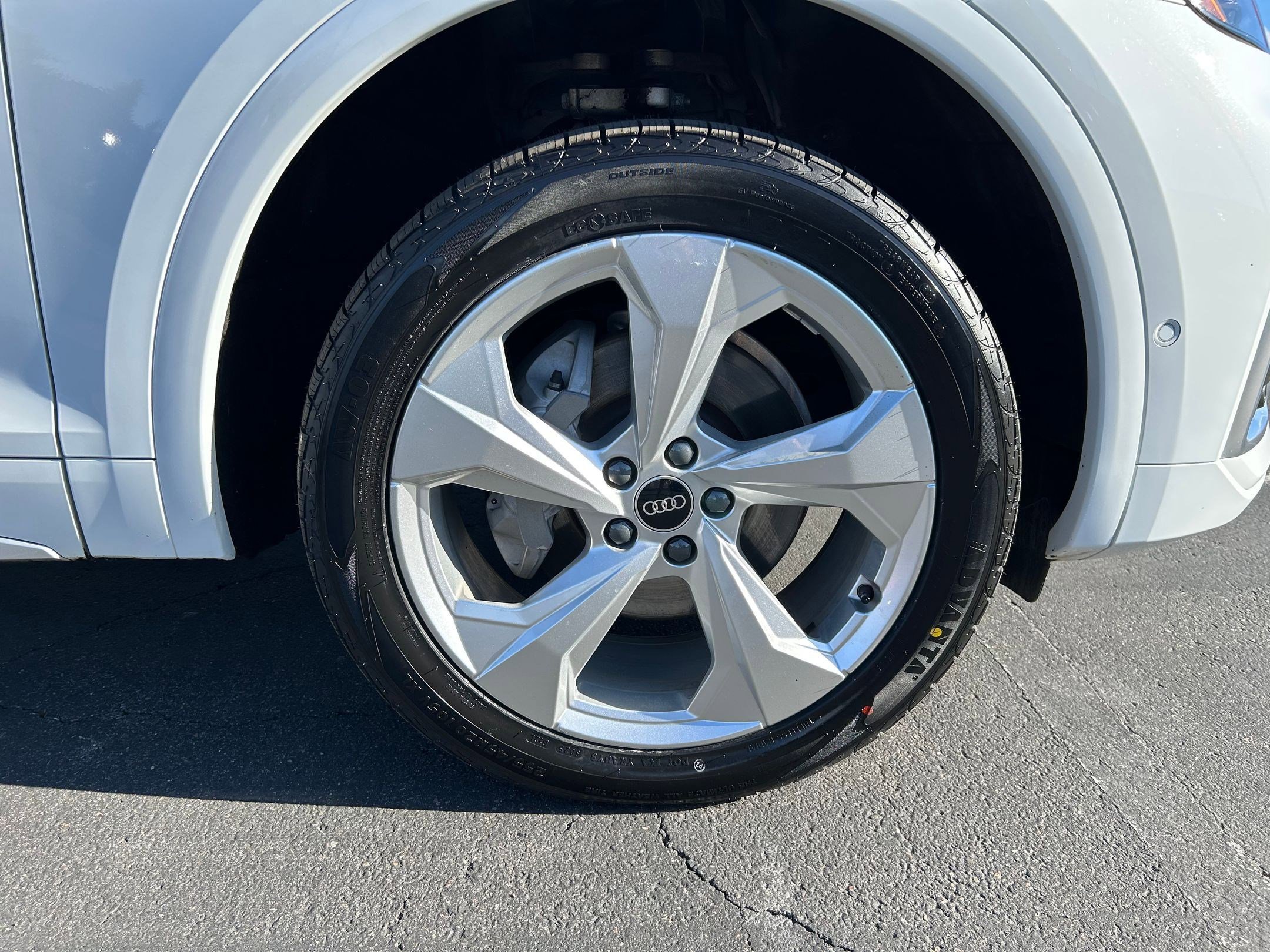 Used 2023 Audi Q5 2.0T Prestige w/ Prestige Package image 31