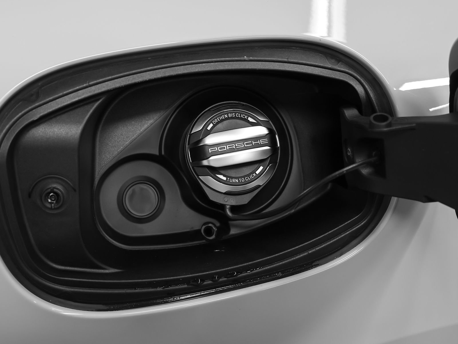 New 2026 Porsche Cayenne AWD/4WD image 18