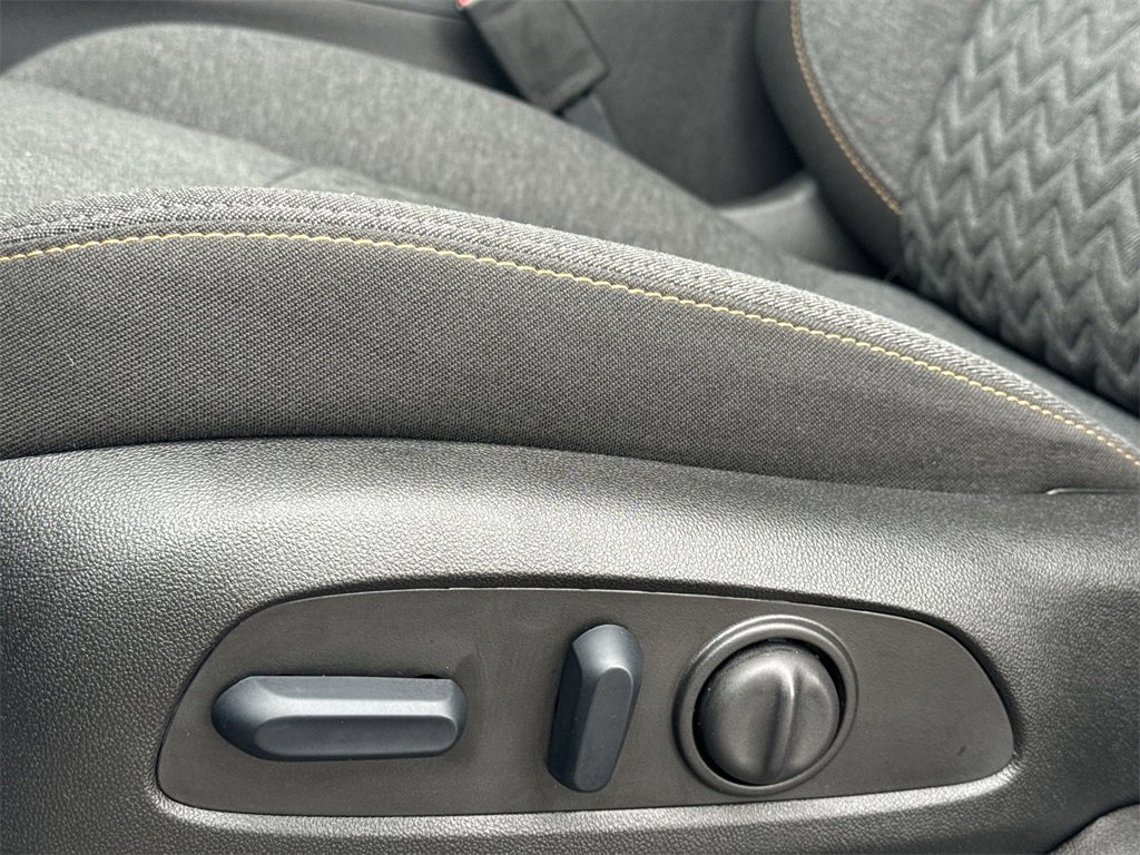 Used 2024 Chevrolet Equinox LT image 14