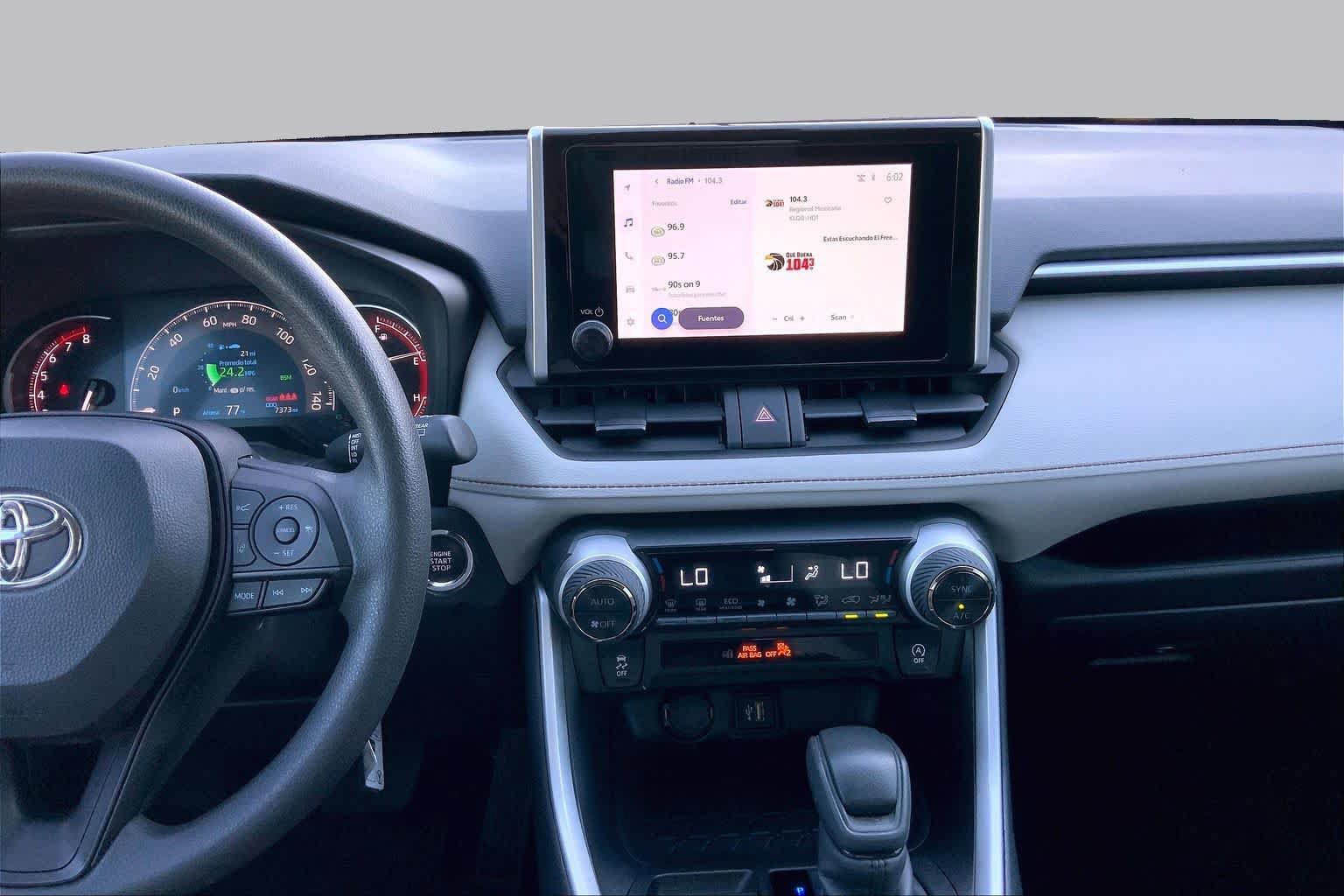 Used 2025 Toyota RAV4 XLE FWD image 7